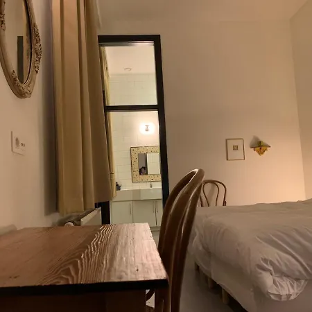 Hotel De Lotuspoort Met Mihr's In De Abdij Bornem
