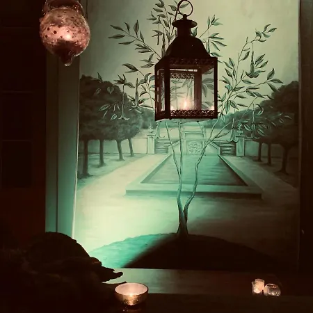 Hotel De Lotuspoort Met Mihr's In De Abdij Bornem