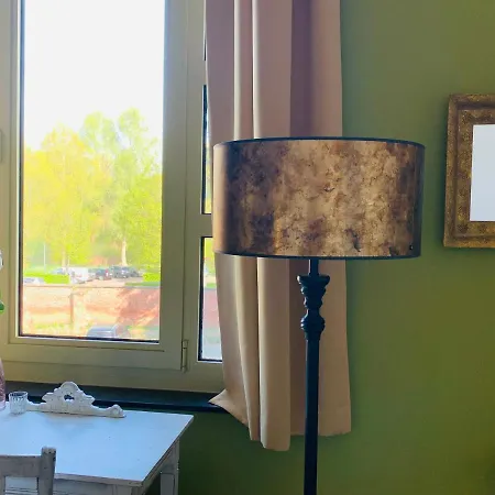 Hotel De Lotuspoort Met Mihr's In De Abdij