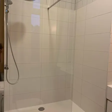 De Lotuspoort Met Mihr's In De Abdij *