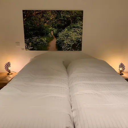 Hotel De Lotuspoort Met Mihr's In De Abdij Bornem